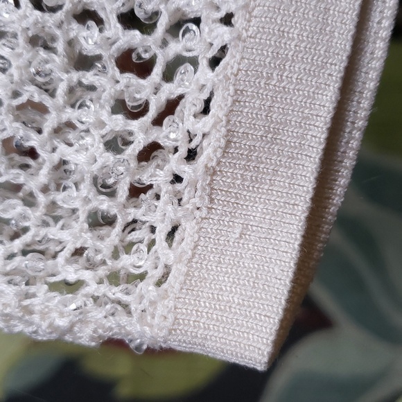 ELIE TAHARI Collection Sleeveless Beaded Silk Top - Picture 10 of 11